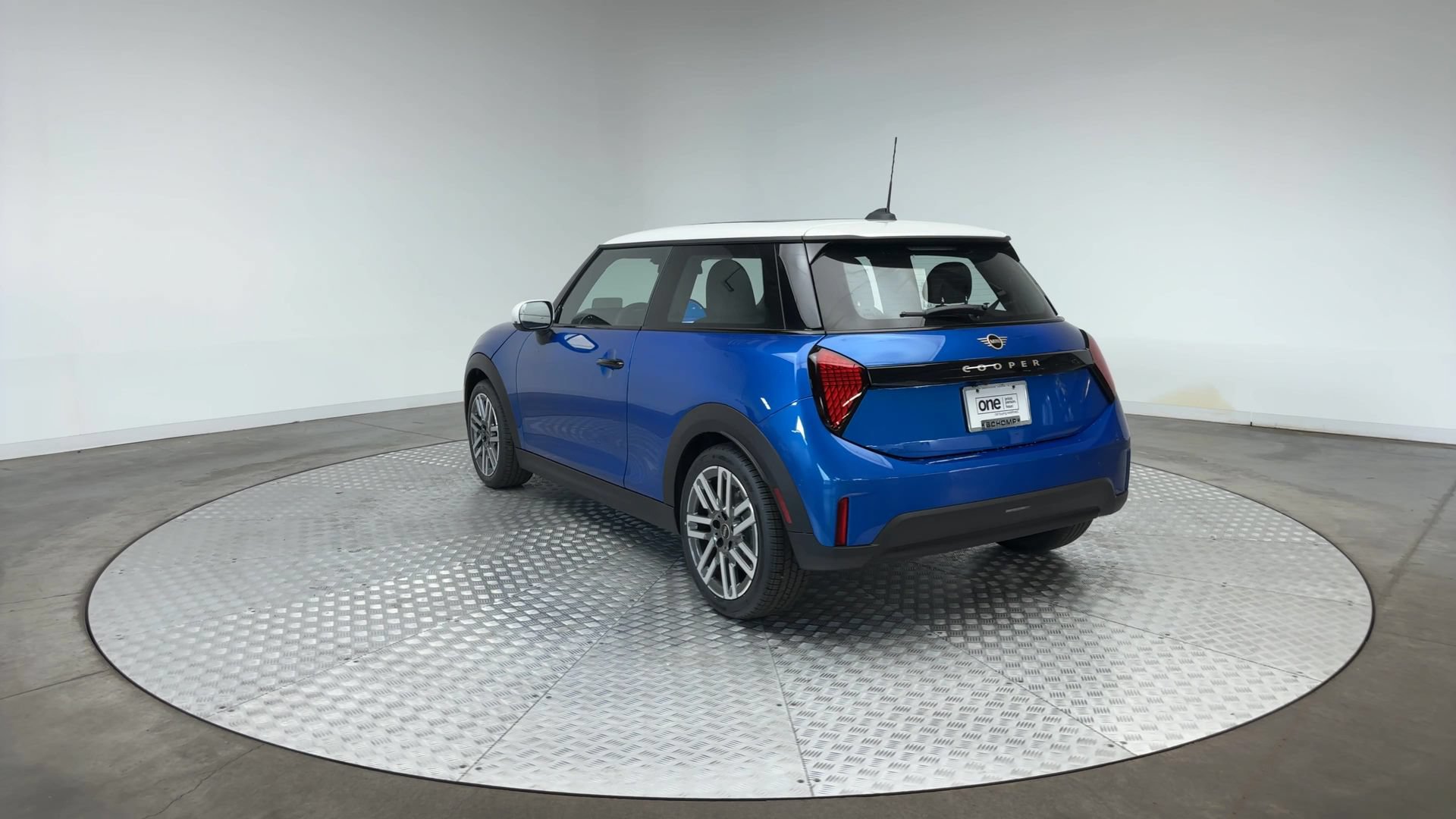 New 2026 MINI Cooper 2-Door Hardtop FWD image 6