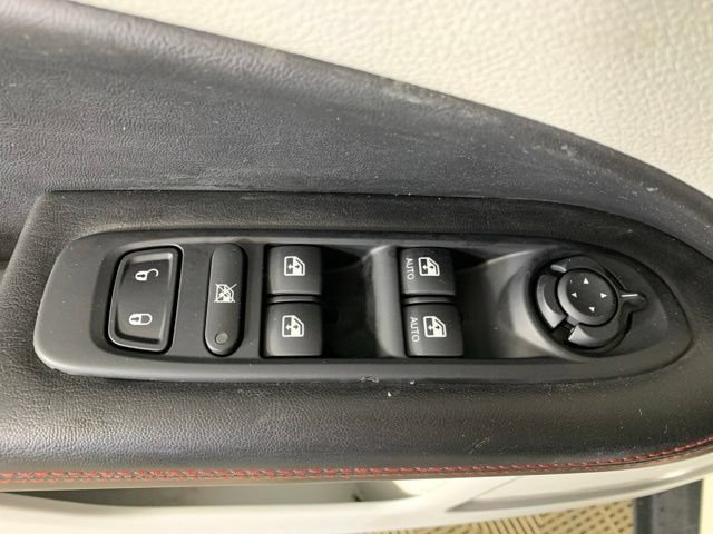 Used 2019 Jeep Compass Limited AWD/4WD image 27