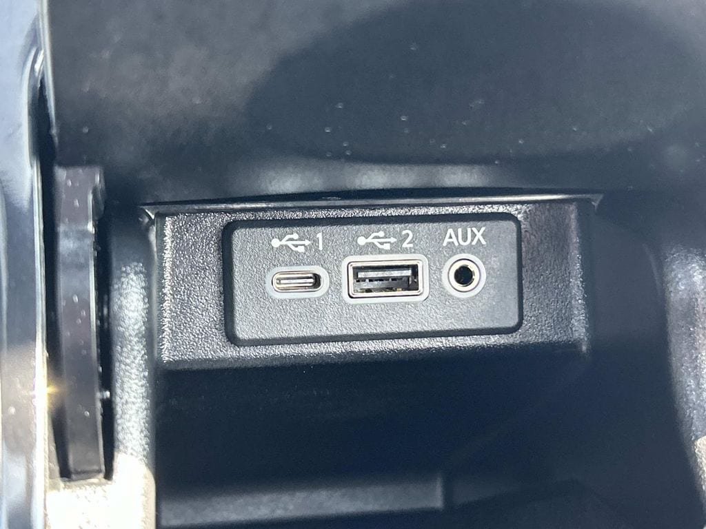 Certified 2022 Nissan Maxima SR w/ Sport Mat Group FWD image 29
