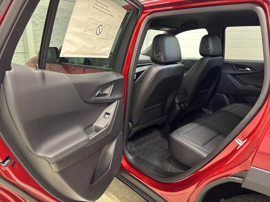New 2026 Chevrolet Equinox LT w/ Convenience Package II FWD image 26