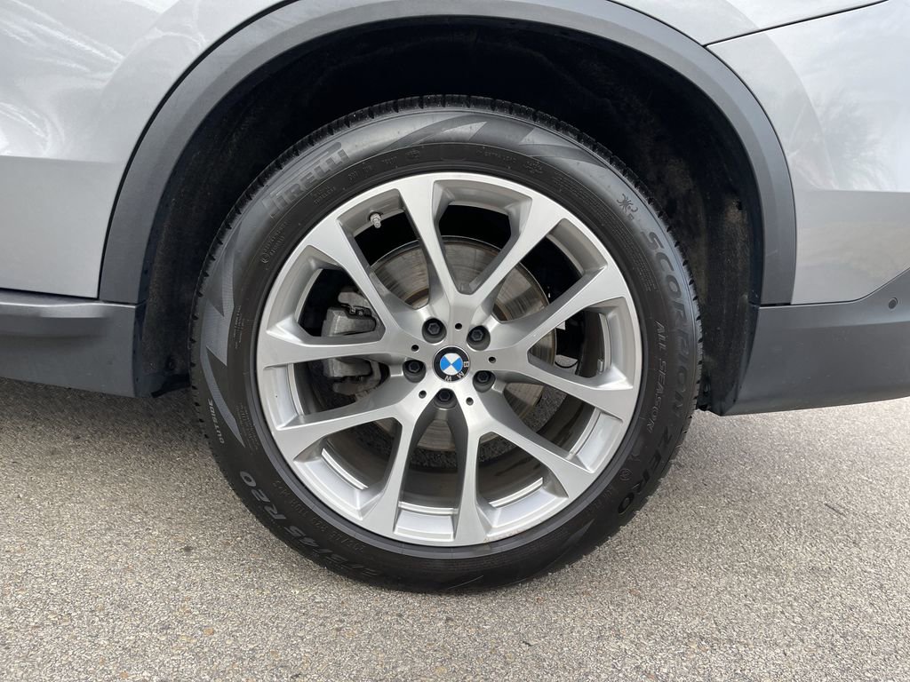 Used 2024 BMW X5 xDrive40i w/ Premium Package image 23