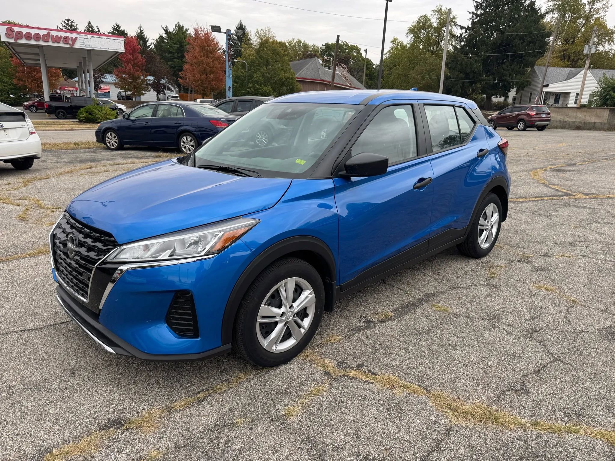 Used 2024 Nissan Kicks S image 2