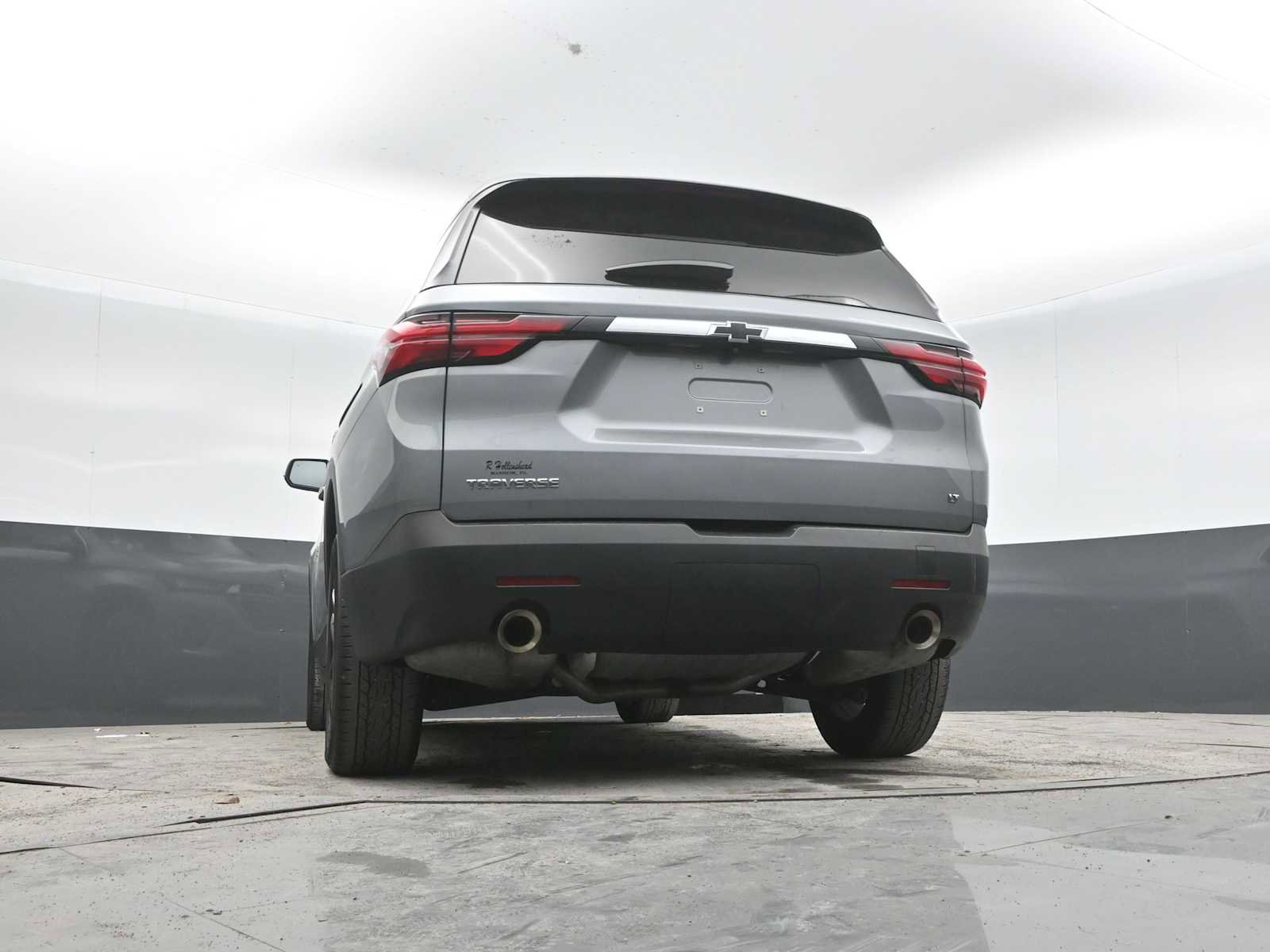 Used 2023 Chevrolet Traverse LT FWD image 32