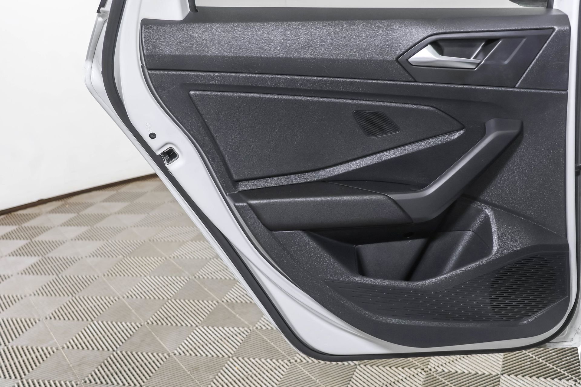 Used 2024 Volkswagen Jetta Sport image 37