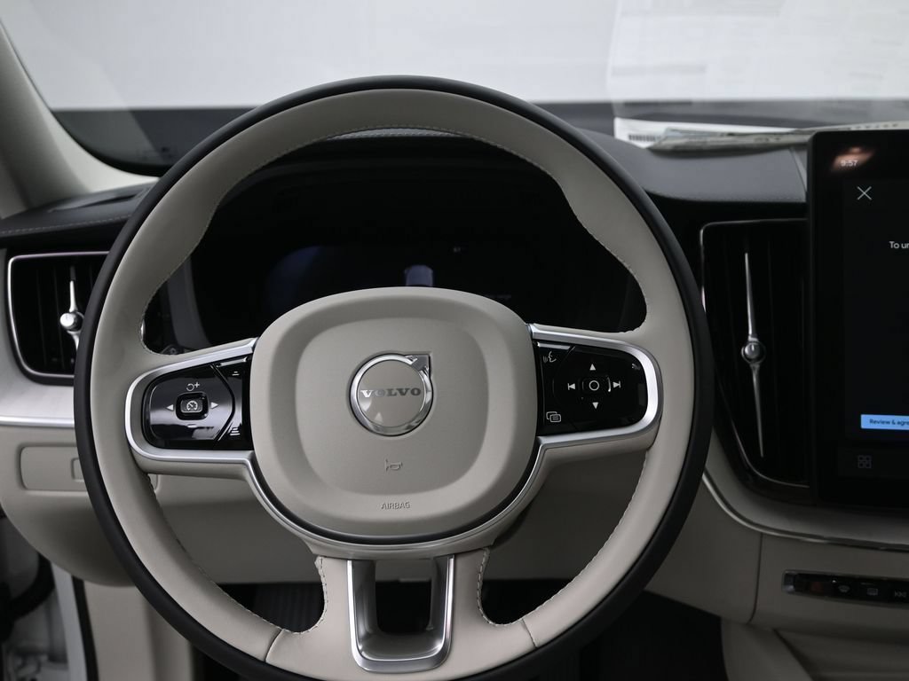 New 2026 Volvo XC60 T8 Ultra w/ Climate Package PRO AWD/4WD image 24