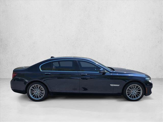 Used 2015 BMW 750Li xDrive image 4