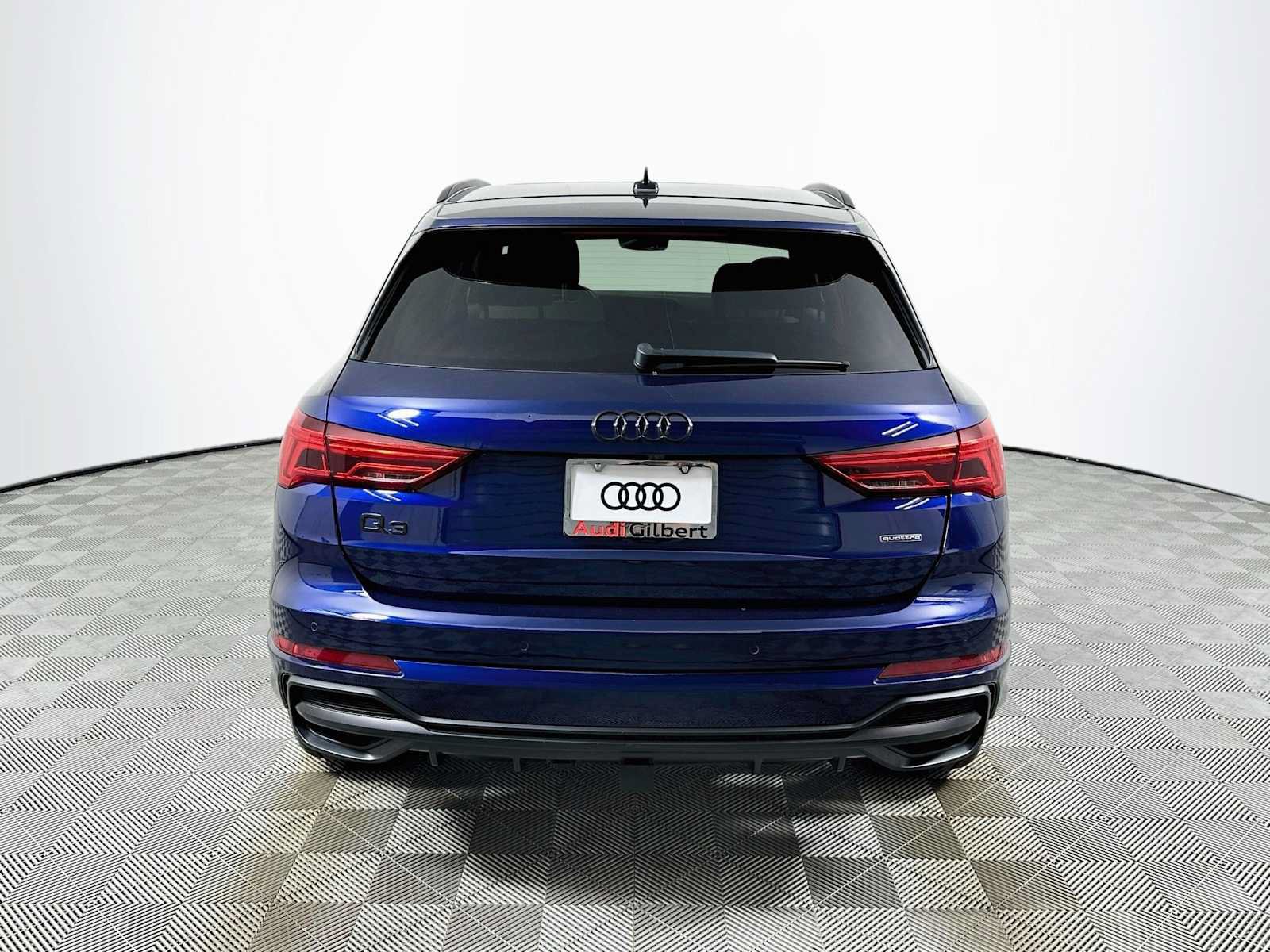 Used 2021 Audi Q3 2.0T Premium w/ Convenience Package AWD/4WD image 6