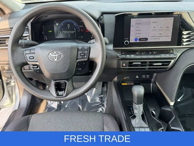 Used 2025 Toyota Camry LE image 15