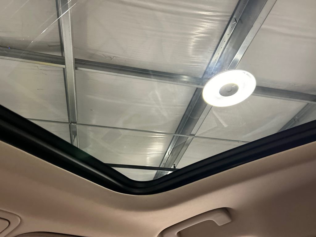 Used 2024 Lincoln Aviator AWD w/ Premium Package image 27