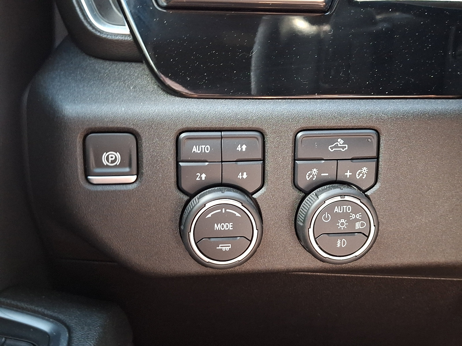 Used 2024 Chevrolet Silverado 1500 RST w/ Convenience Package II AWD/4WD image 23