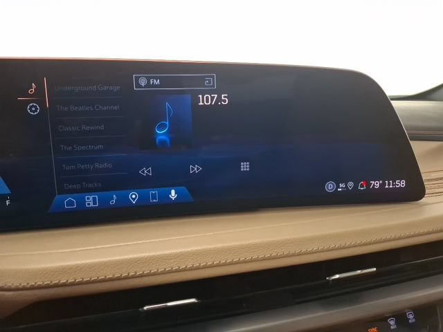 Used 2025 Cadillac XT4 Premium Luxury FWD image 26