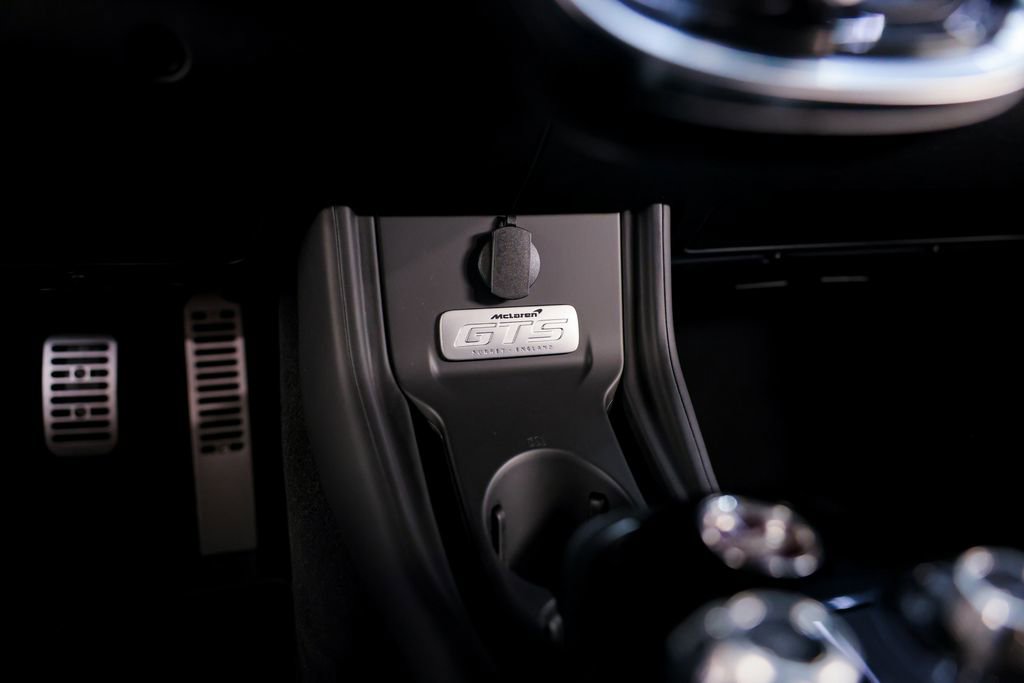 Used 2025 McLaren GTS image 15