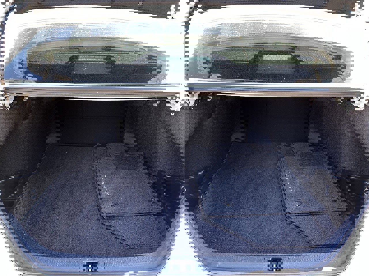 Used 2025 Toyota Camry SE image 27