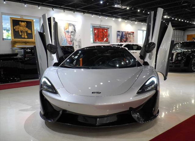 Used 2017 McLaren 570S Coupe image 2