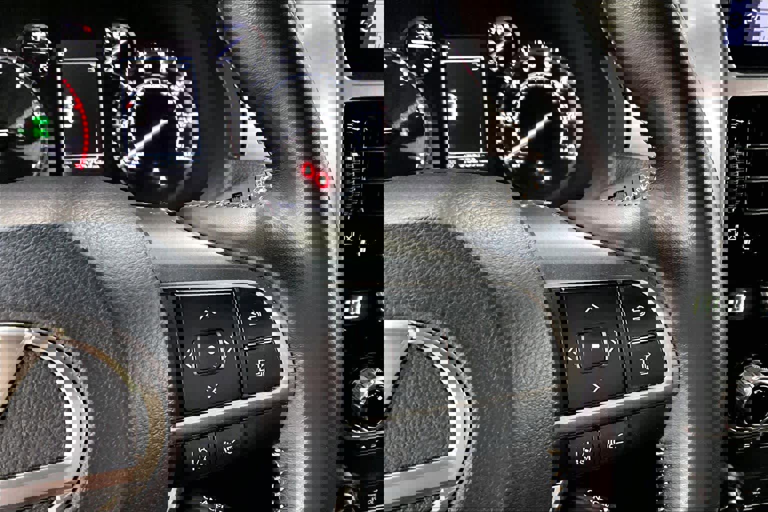 Used 2023 Lexus GX 460 Premium w/ Accessory Package image 25