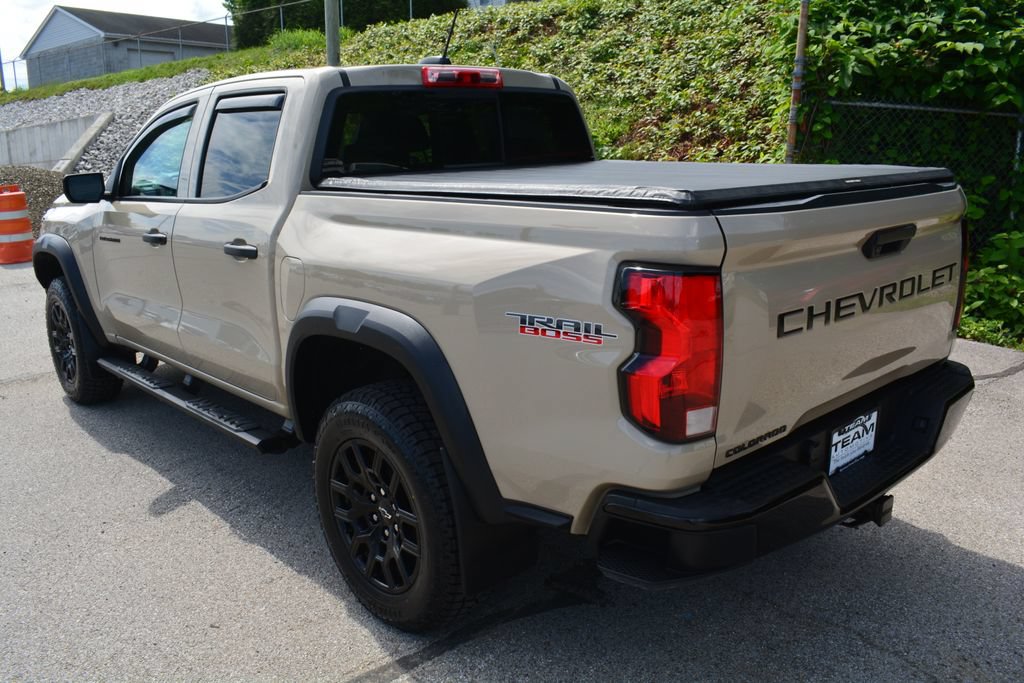 Used 2024 Chevrolet Colorado Trail Boss AWD/4WD image 7
