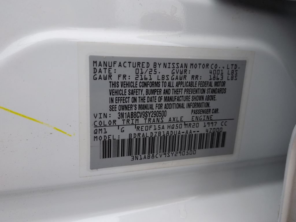 Used 2025 Nissan Sentra SV FWD image 32