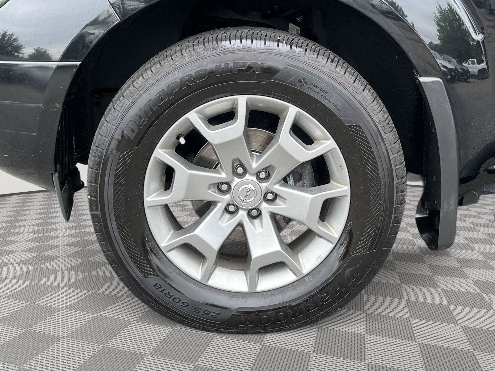 Used 2020 Nissan Frontier SV AWD/4WD image 12