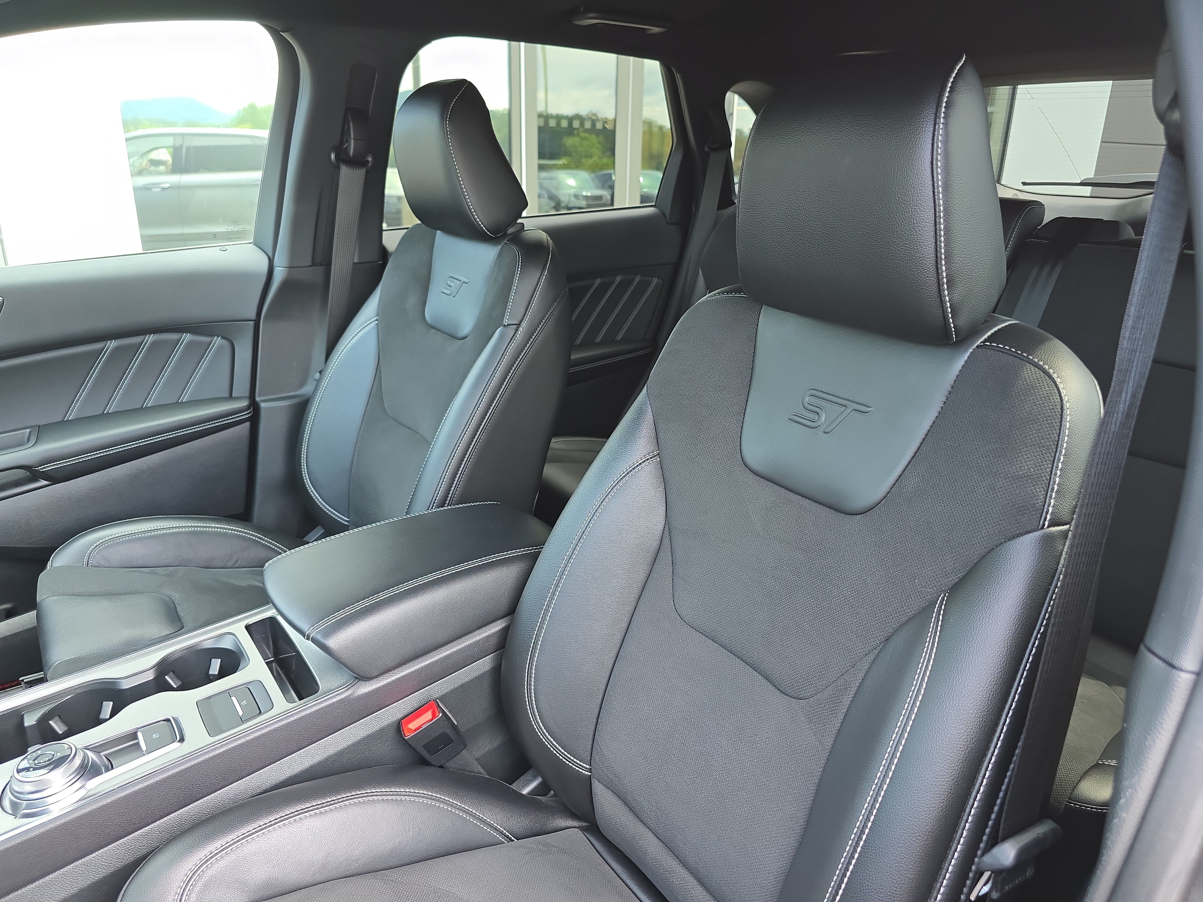 Used 2023 Ford Edge ST AWD/4WD image 20