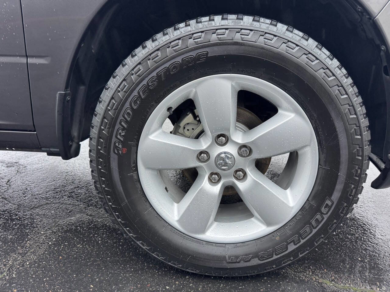 Used 2015 RAM 1500 Express image 22
