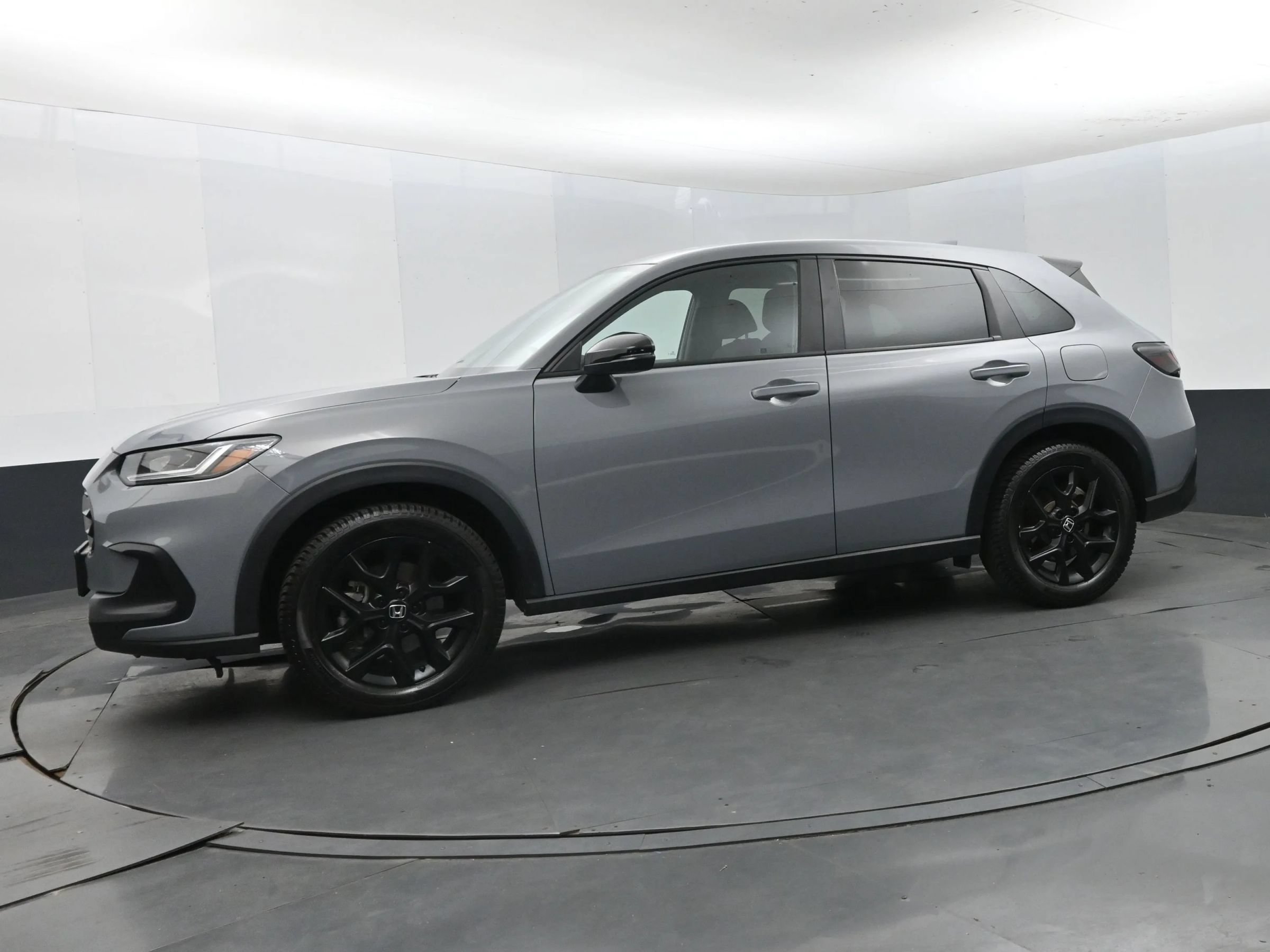 Used 2025 Honda HR-V Sport image 5