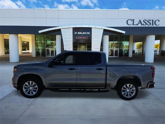Used 2023 Chevrolet Silverado 1500 Custom w/ LPO, Dark Essentials Package image 5