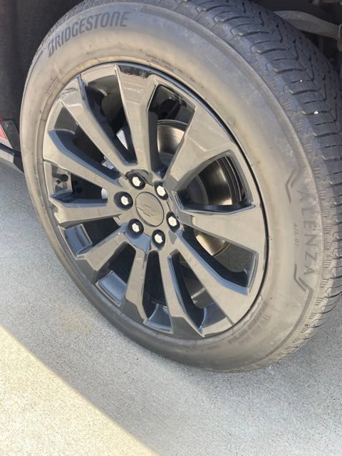Used 2023 GMC Yukon Denali Ultimate AWD/4WD image 4