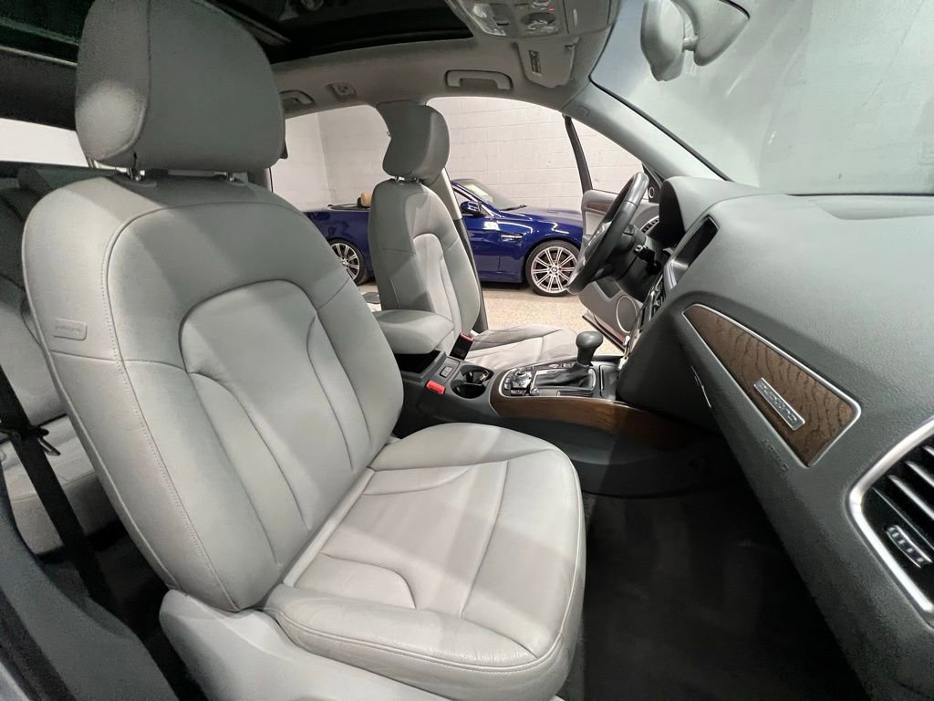 Used 2013 Audi Q5 3.0T Prestige image 39