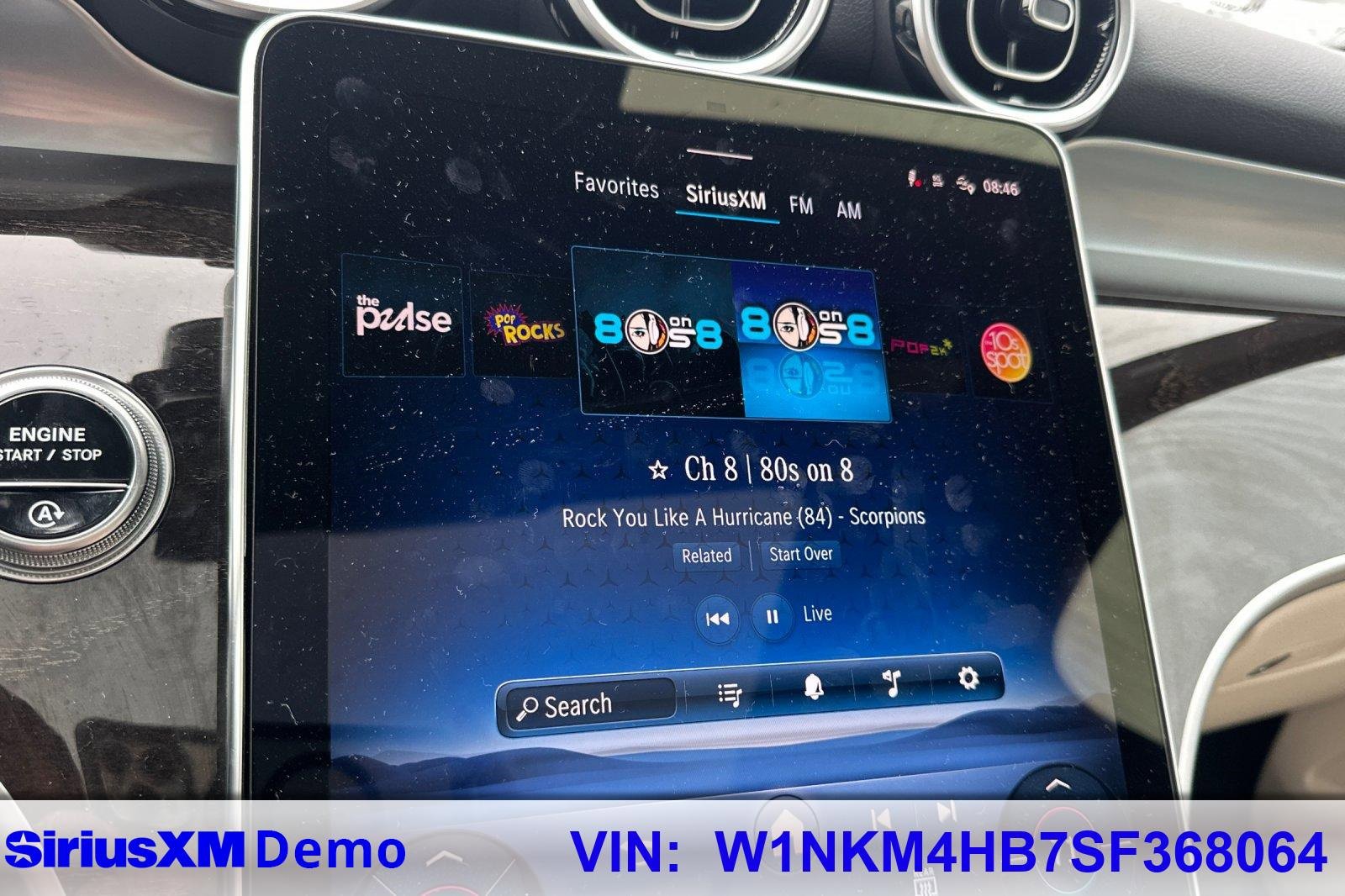 Used 2025 Mercedes-Benz GLC 300 4MATIC image 54