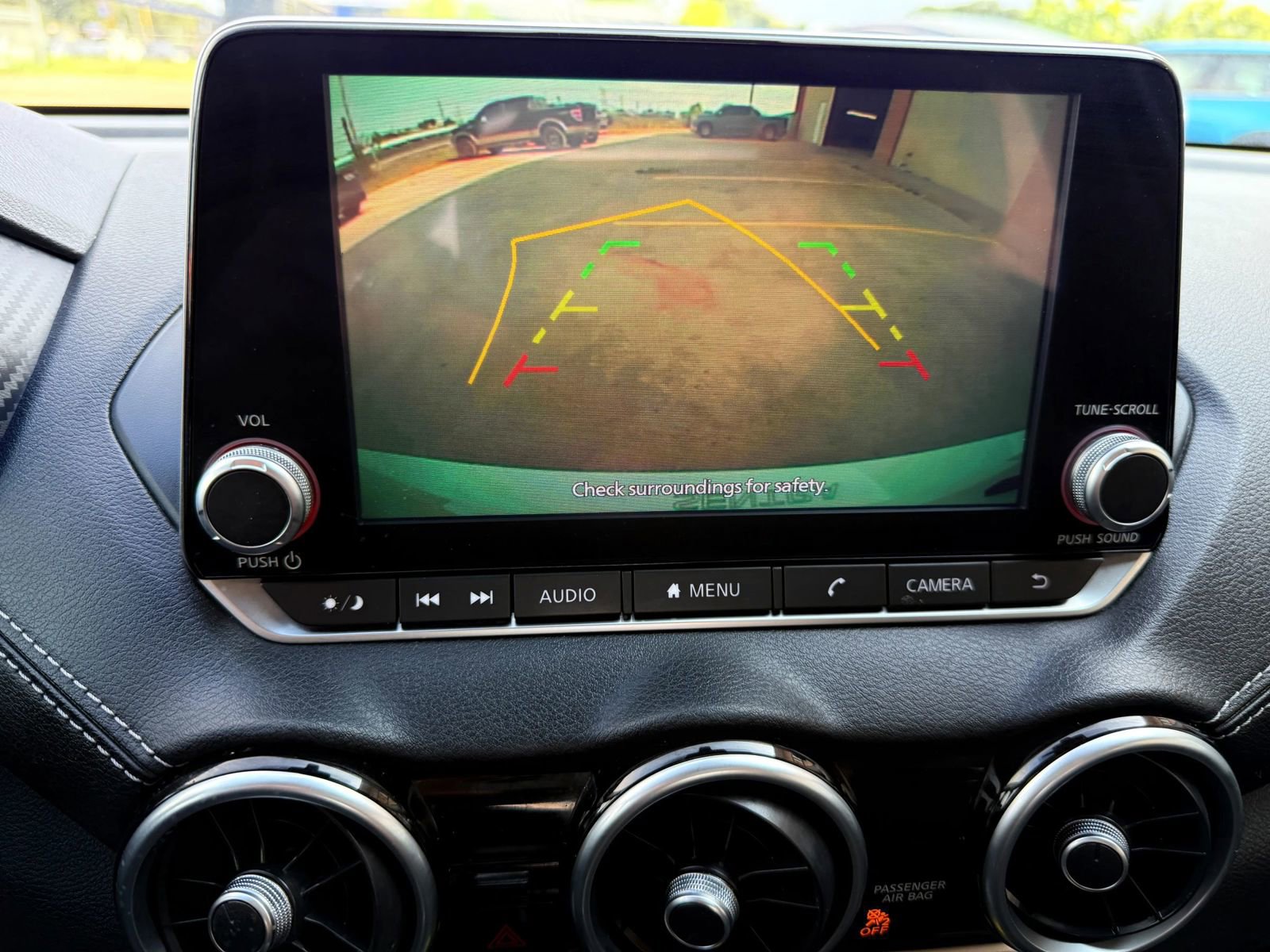 Used 2022 Nissan Sentra SV image 32