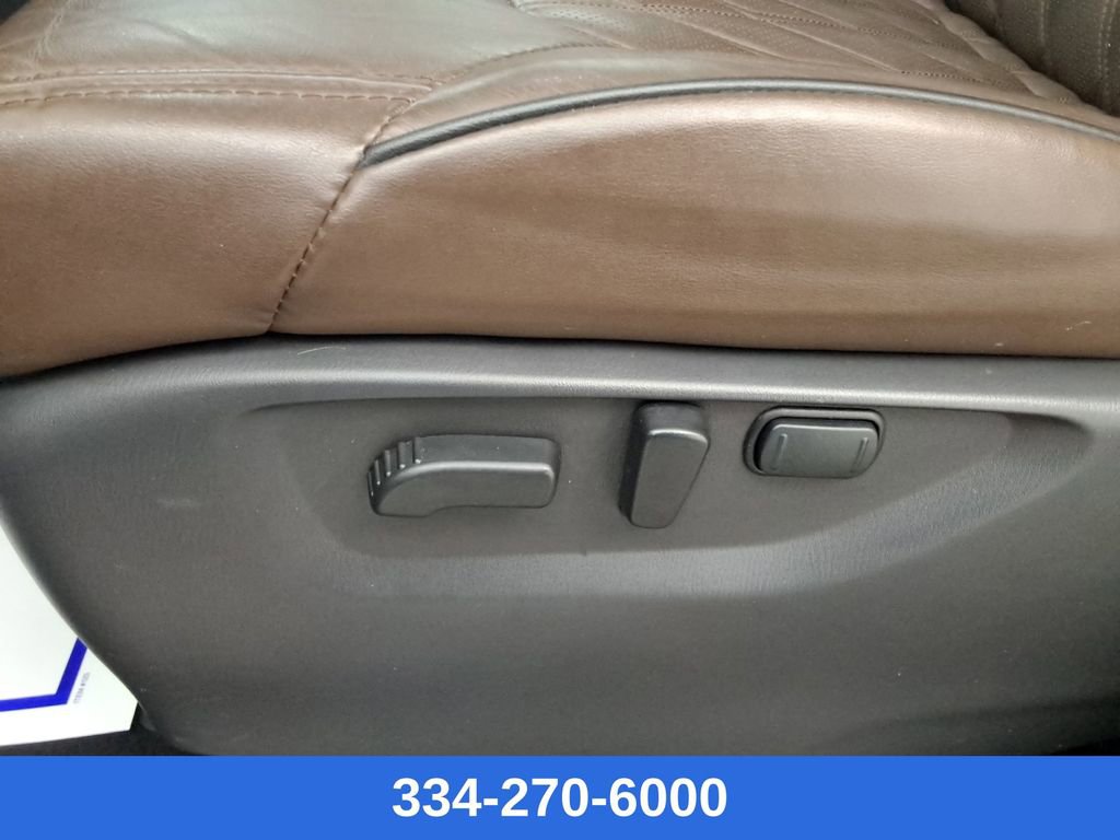Used 2022 Nissan Armada Platinum w/ Captain's Chairs Package image 23