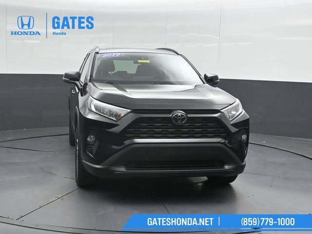 Used 2019 Toyota RAV4 XLE Premium w/ Cold Weather Package AWD/4WD image 5