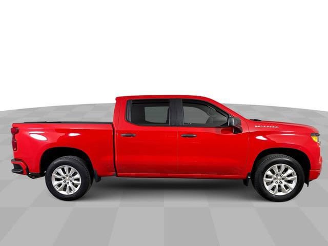 Used 2024 Chevrolet Silverado 1500 Custom RWD image 9