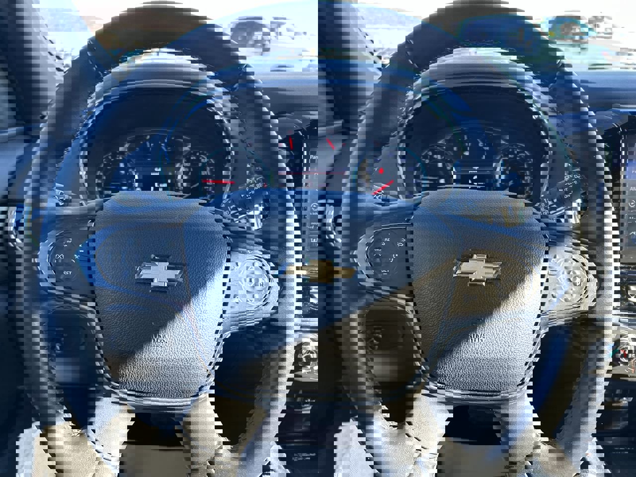 Used 2023 Chevrolet Traverse LT image 26