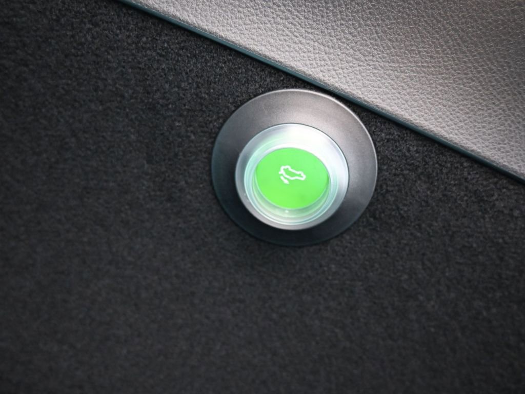 Used 2025 Mercedes-Benz S 63 AMG S image 73