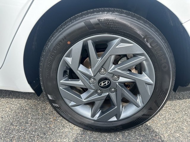 Certified 2024 Hyundai Elantra SEL image 35