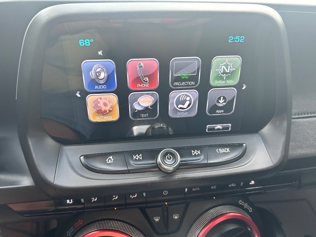 Used 2017 Chevrolet Camaro SS RWD image 7