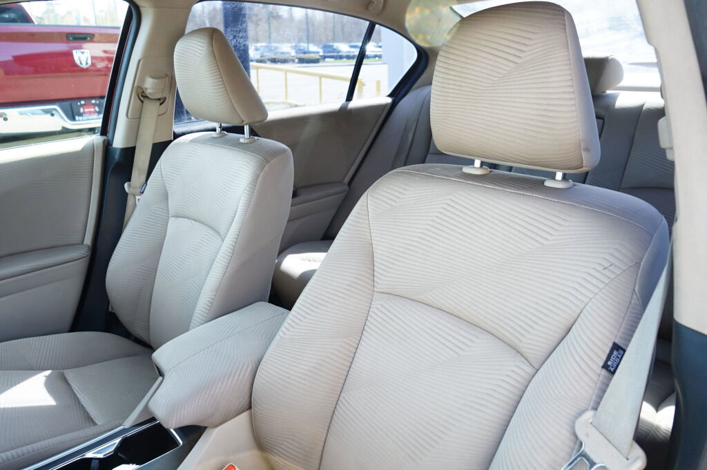 Used 2014 Honda Accord LX image 11