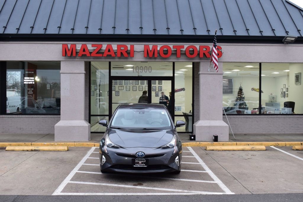 Used 2016 Toyota Prius Three Touring FWD image 9