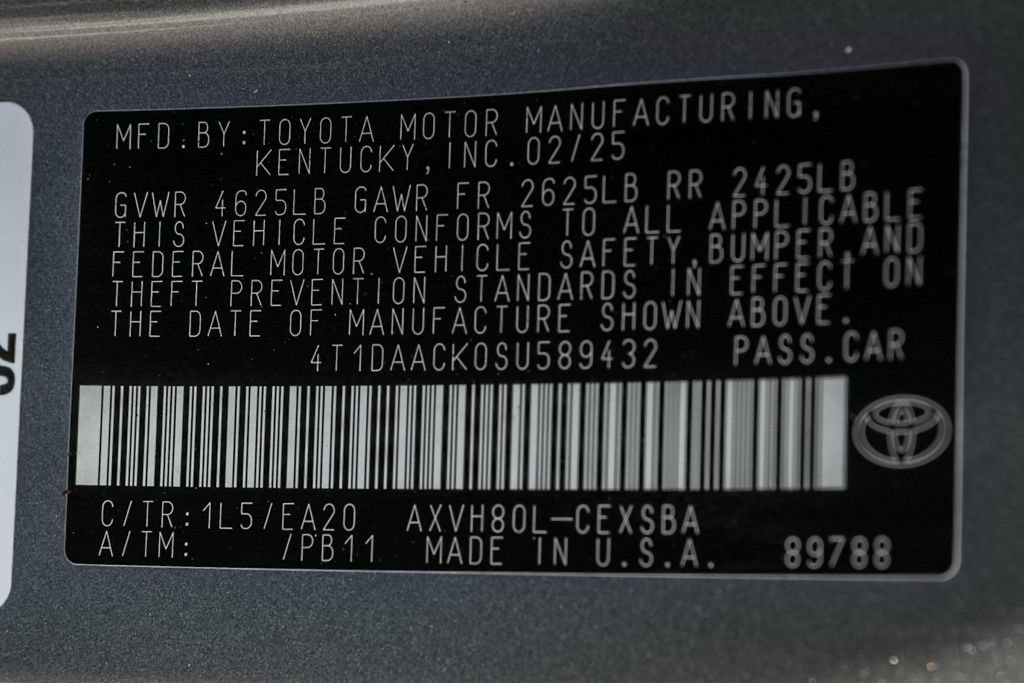 Used 2025 Toyota Camry SE FWD image 39