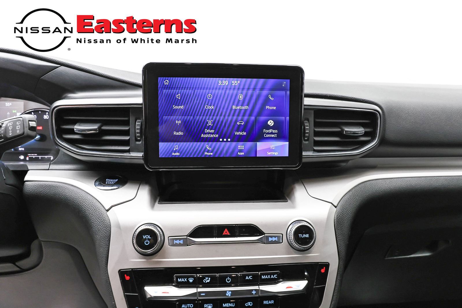 Used 2023 Ford Explorer XLT w/ Equipment Group 202A image 12