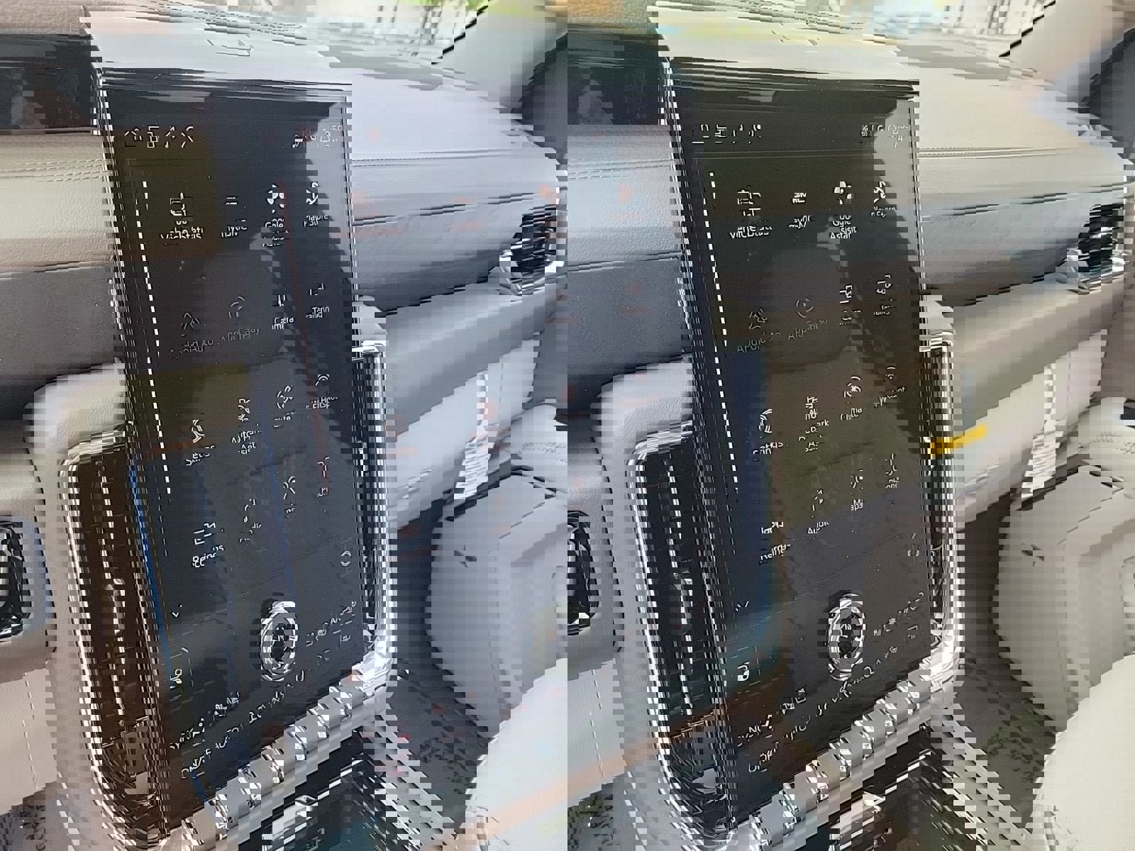 New 2026 GMC Yukon Denali image 18