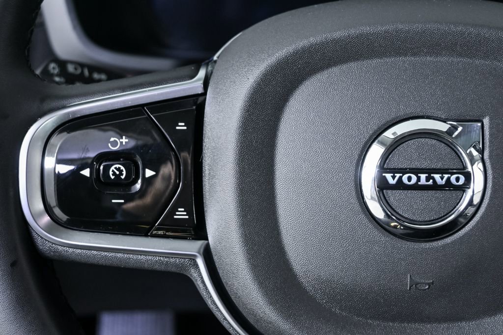 Certified 2025 Volvo S60 T8 Ultra AWD/4WD image 12
