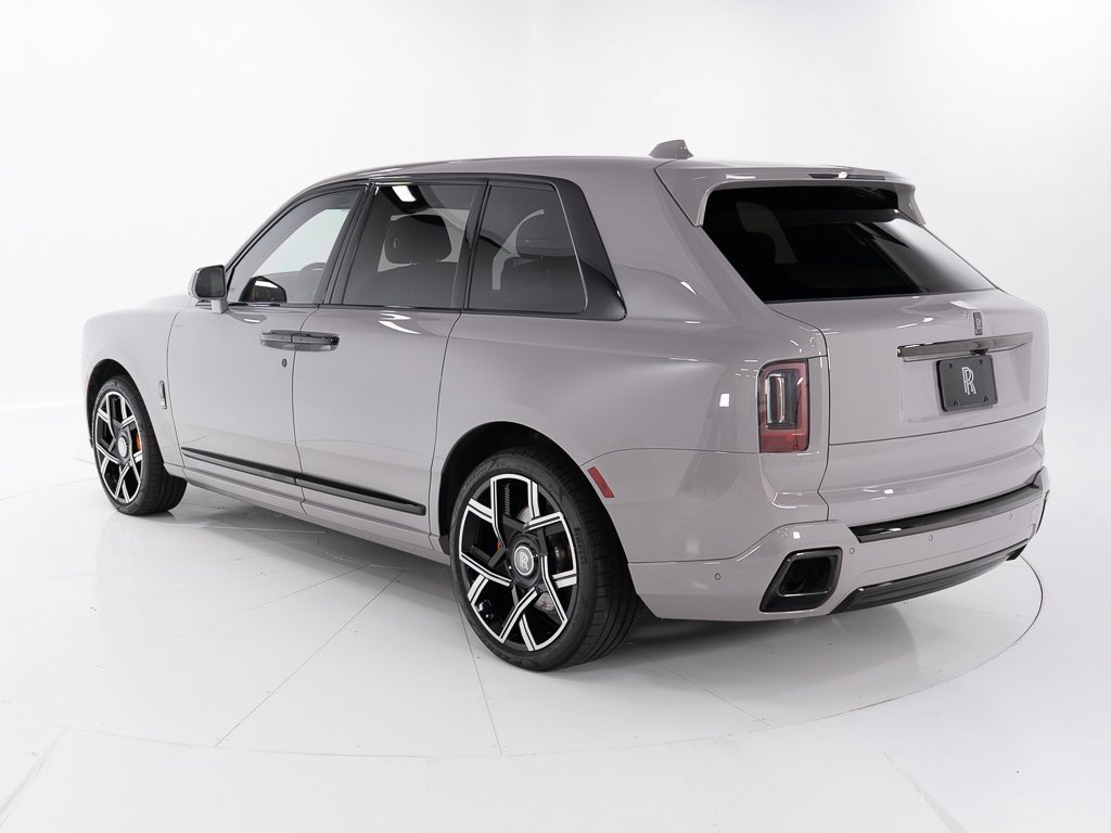 Certified 2025 Rolls-Royce Cullinan Black Badge image 3