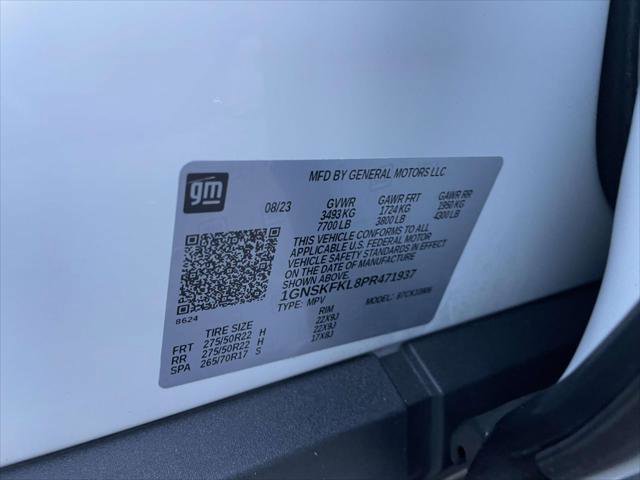 Used 2023 Chevrolet Suburban Premier w/ Advanced Technology Package image 10