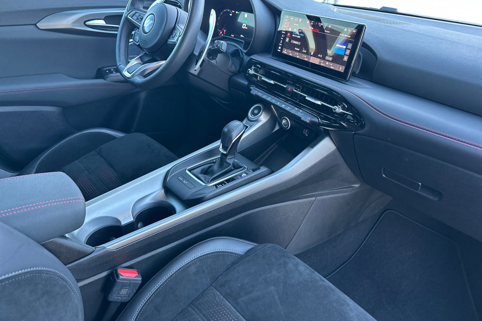 Used 2024 Dodge Hornet R/T Plus image 16