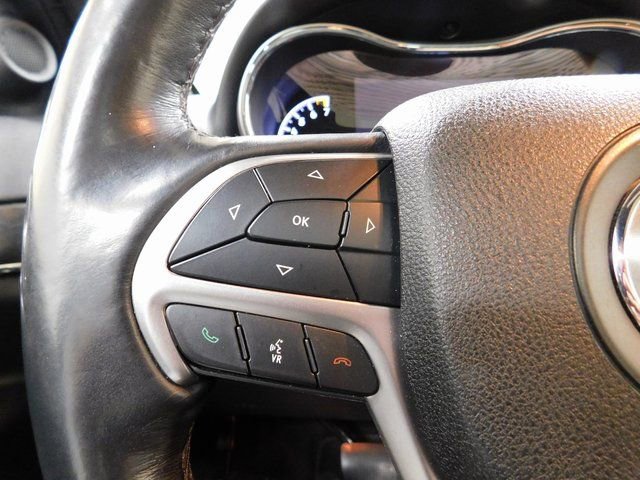 Used 2018 Jeep Grand Cherokee Limited w/ Luxury Group II image 22