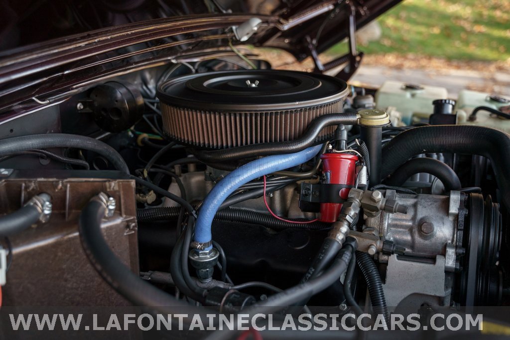 Used 1991 Jeep Grand Wagoneer Base image 52