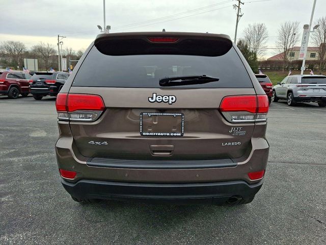 Certified 2018 Jeep Grand Cherokee Laredo image 7