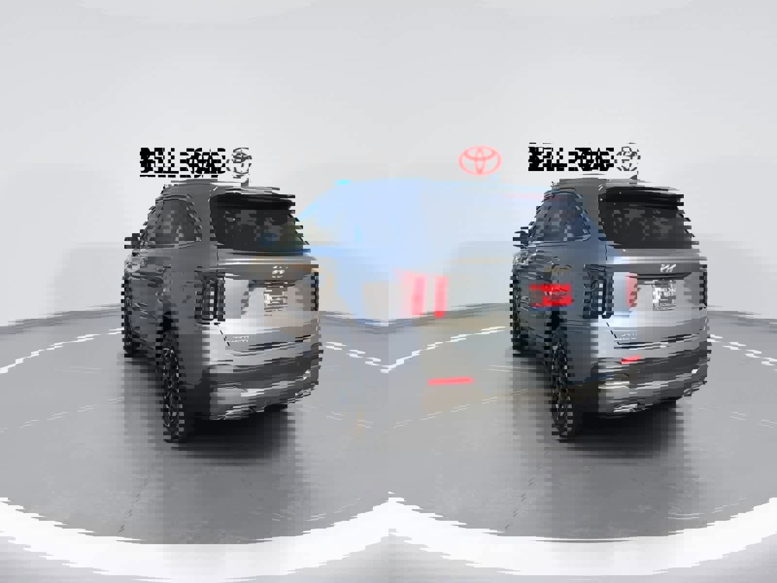 Used 2024 Kia Sorento S image 6